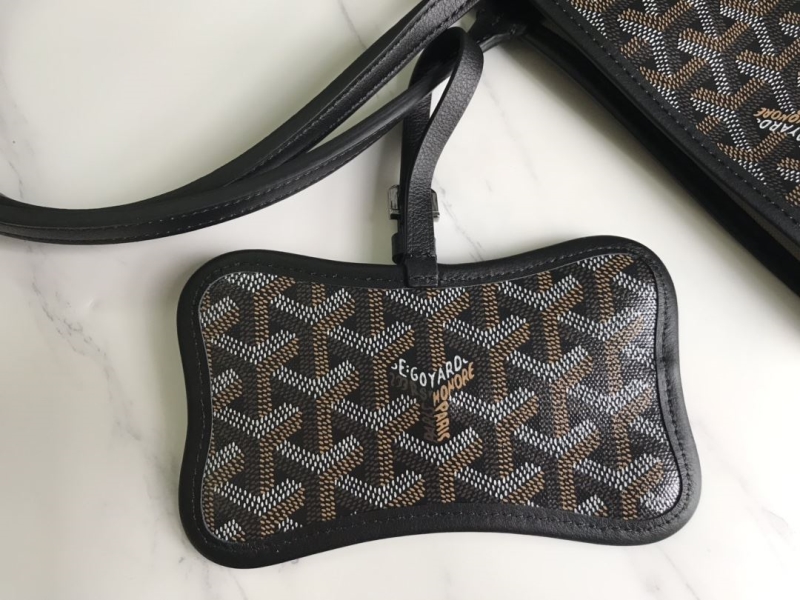 Goyard Pet Bags